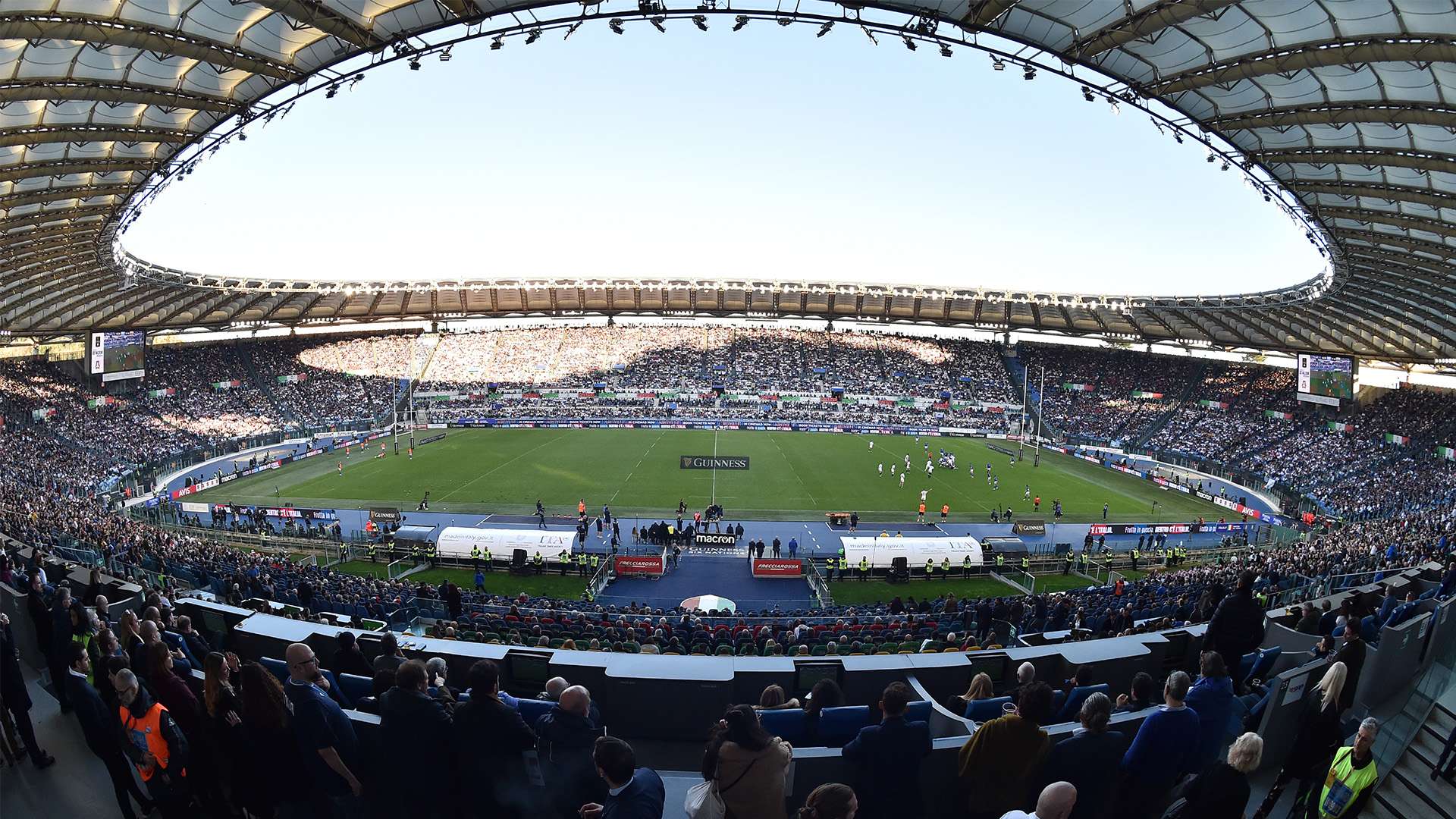 级巨星在赛 级巨星在赛